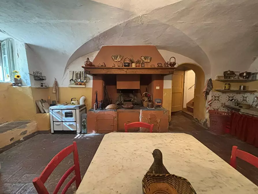 Immagine 45 di Villa in vendita  a Volterra