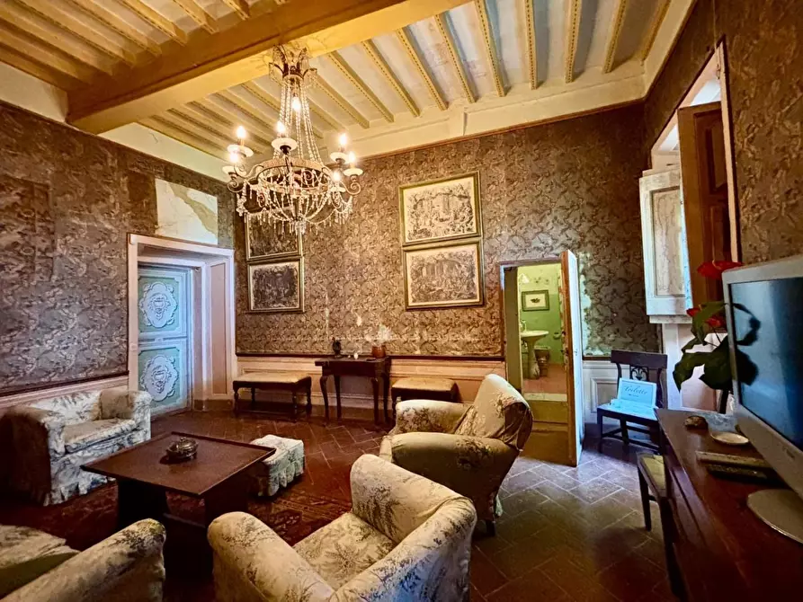 Immagine 39 di Villa in vendita  a Volterra