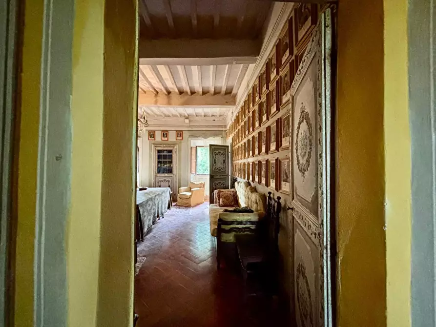 Immagine 35 di Villa in vendita  a Volterra