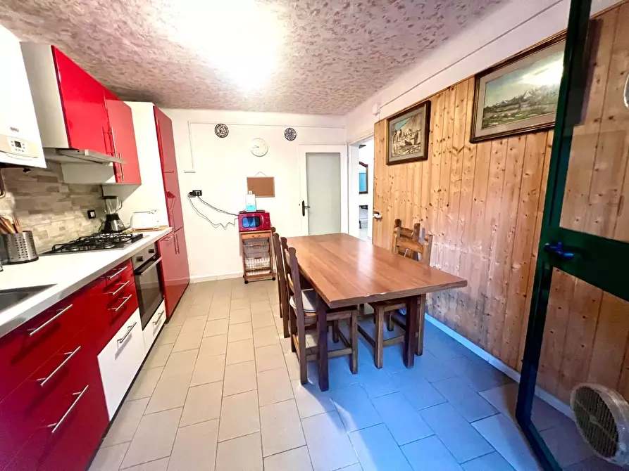 Immagine 5 di Appartamento in vendita  a Pisa