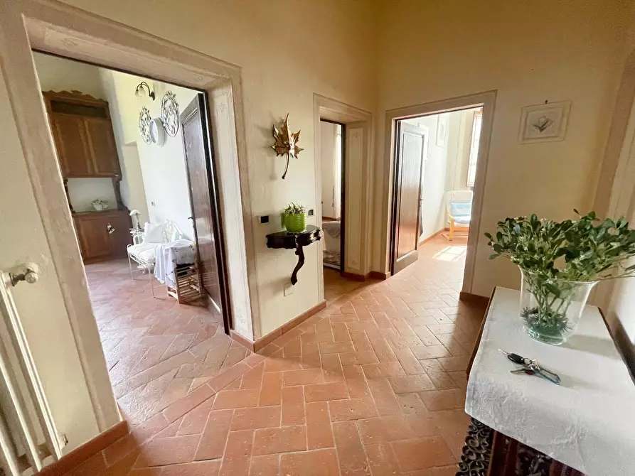 Immagine 2 di Appartamento in vendita  a Poggibonsi