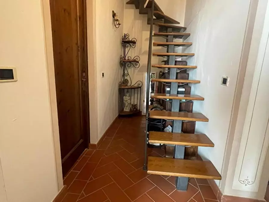 Immagine 5 di Appartamento in vendita  a Poggibonsi