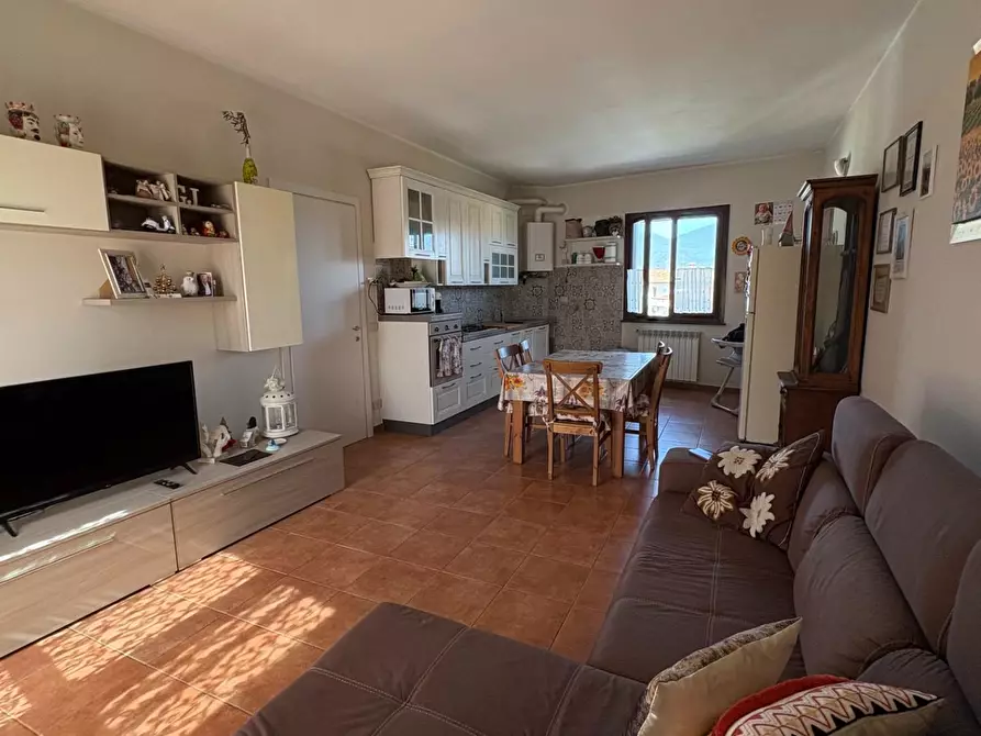 Immagine 11 di Appartamento in vendita  a Calcinaia