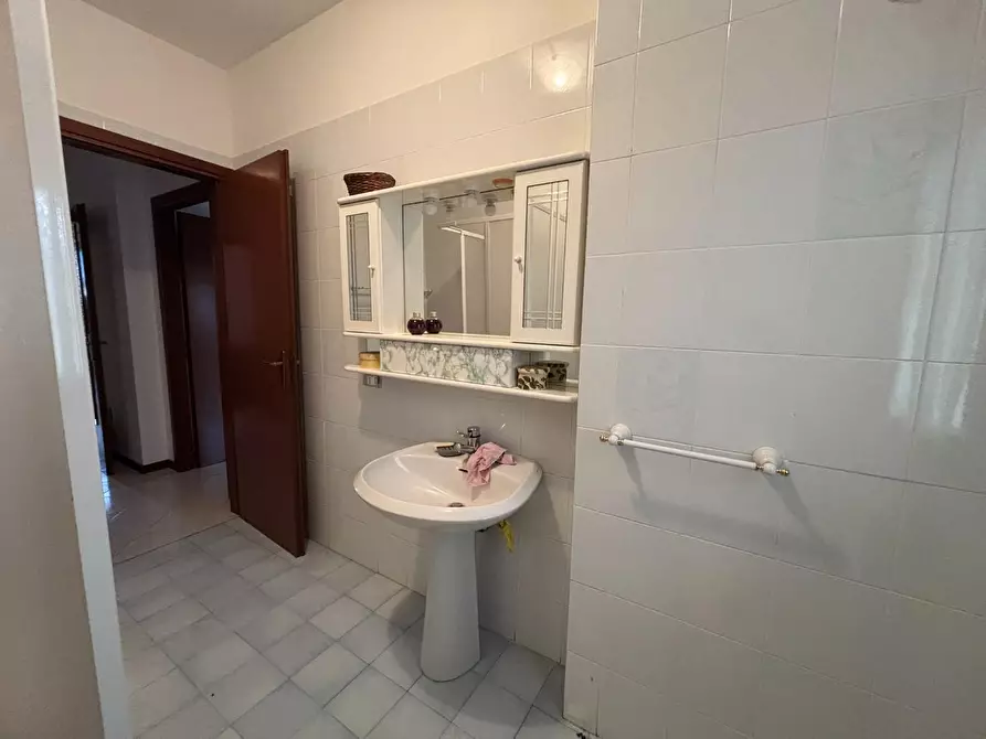 Immagine 12 di Appartamento in vendita  a Calci