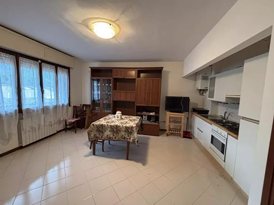 Immagine 2 di Appartamento in vendita  a Calci