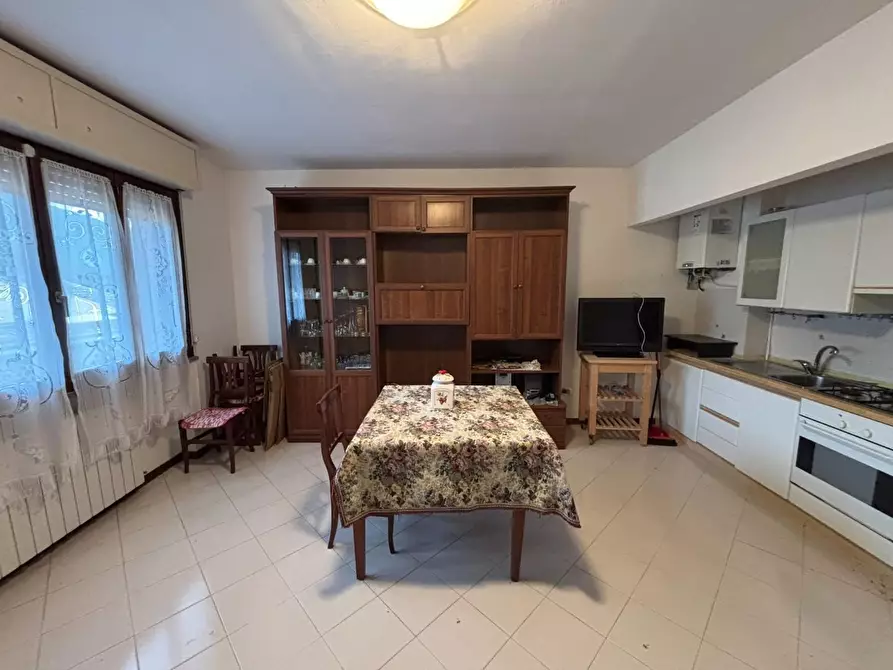 Immagine 7 di Appartamento in vendita  a Calci