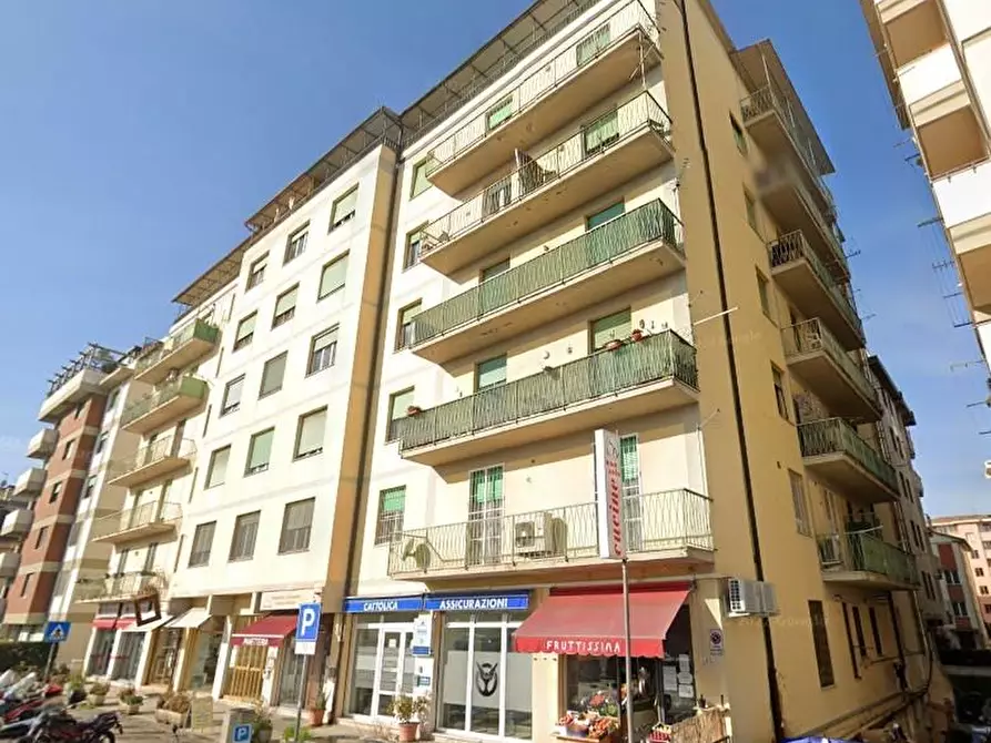 Immagine 1 di Appartamento in vendita  a Pisa