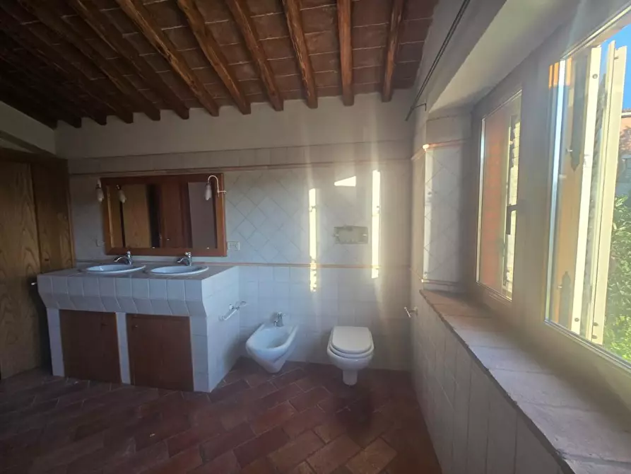 Immagine 21 di Villa in vendita  a Monteroni D'arbia