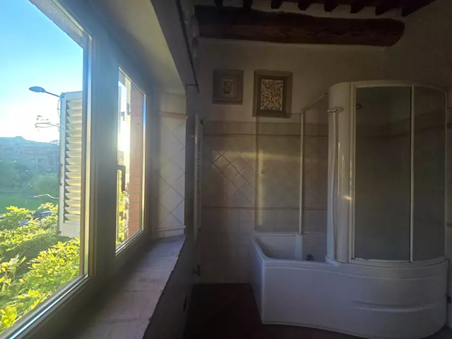 Immagine 18 di Villa in vendita  a Monteroni D'arbia