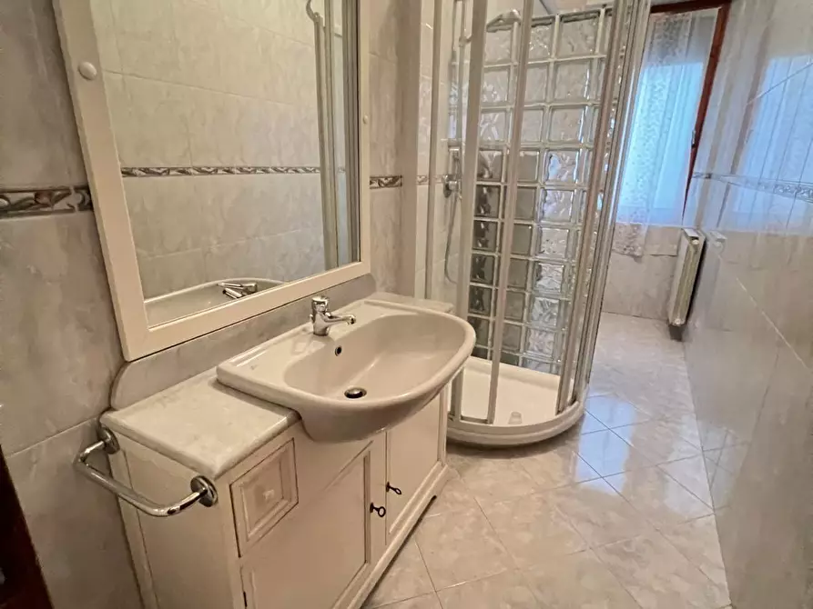 Immagine 12 di Appartamento in vendita  a Poggibonsi