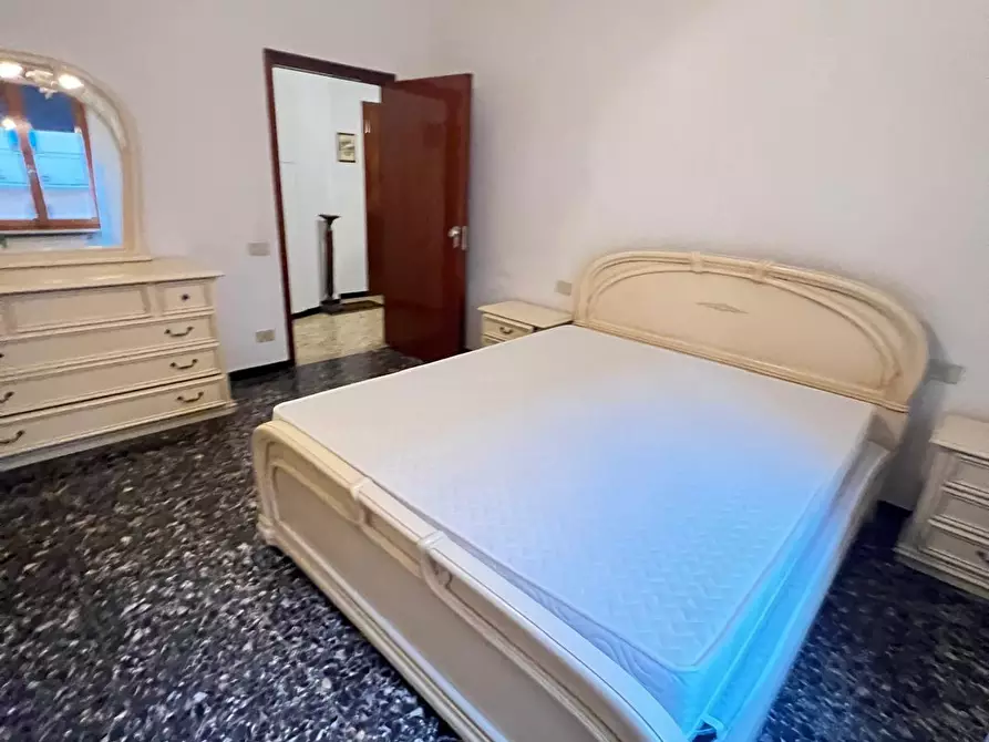 Immagine 8 di Appartamento in vendita  a Poggibonsi