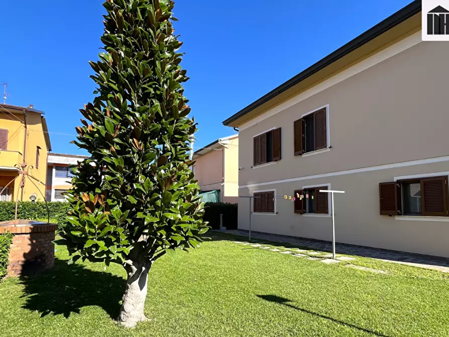 Immagine 25 di Porzione di casa in vendita  a Santa Croce Sull'arno