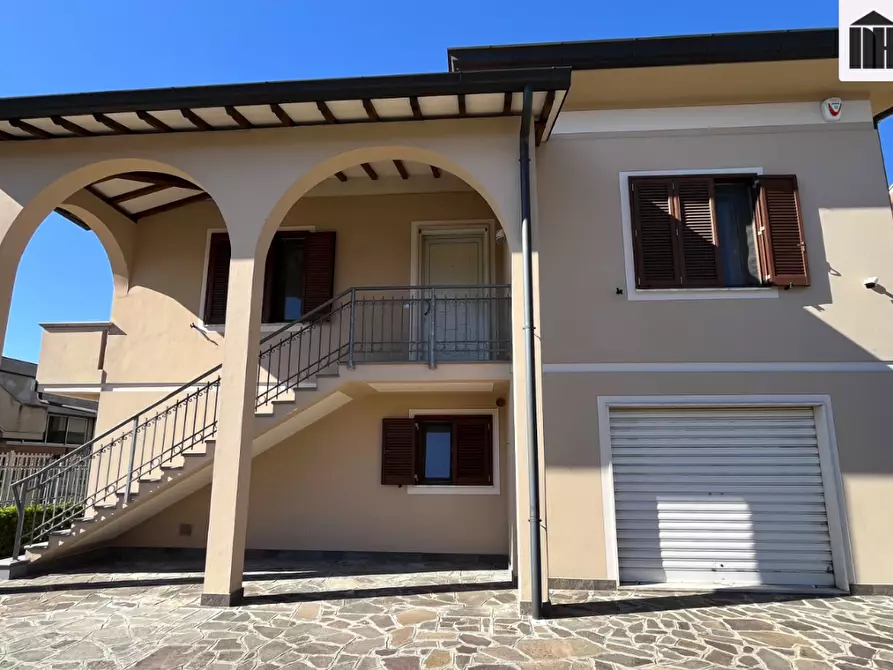 Immagine 2 di Porzione di casa in vendita  a Santa Croce Sull'arno