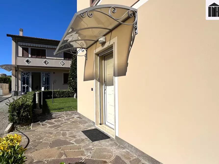 Immagine 4 di Porzione di casa in vendita  a Santa Croce Sull'arno