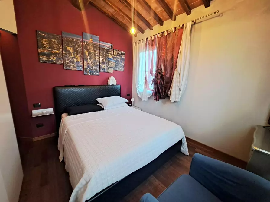 Immagine 19 di Appartamento in vendita  a Vinci