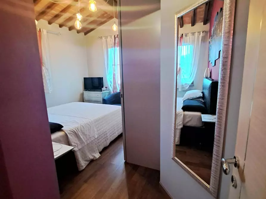 Immagine 17 di Appartamento in vendita  a Vinci