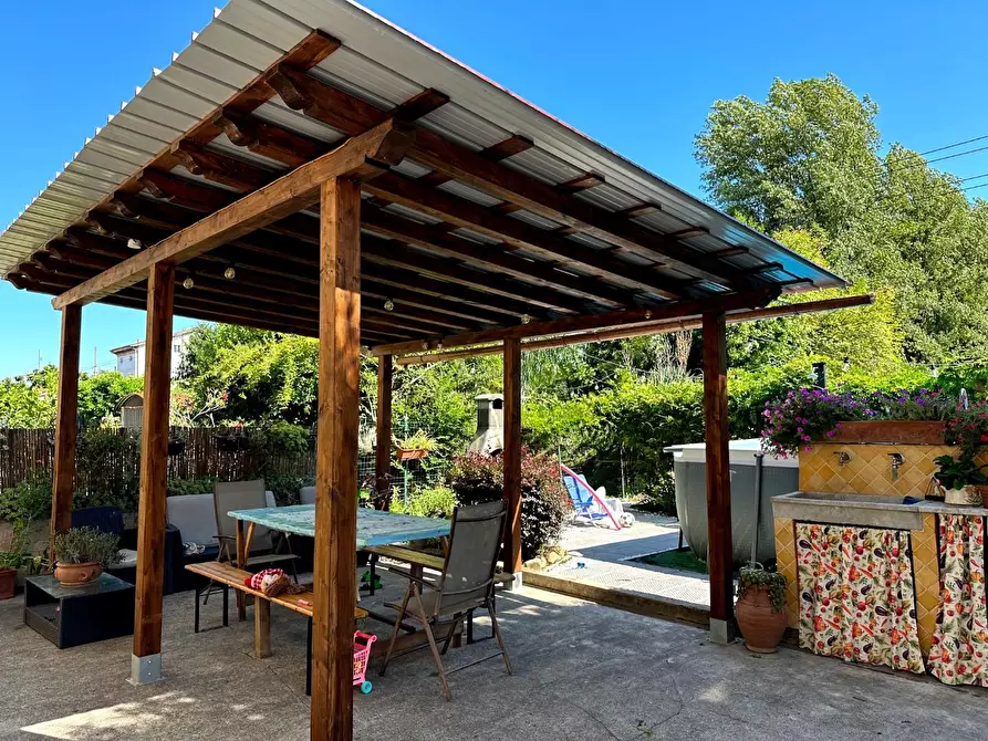 Immagine 55 di Rustico / casale in vendita  a Capannori