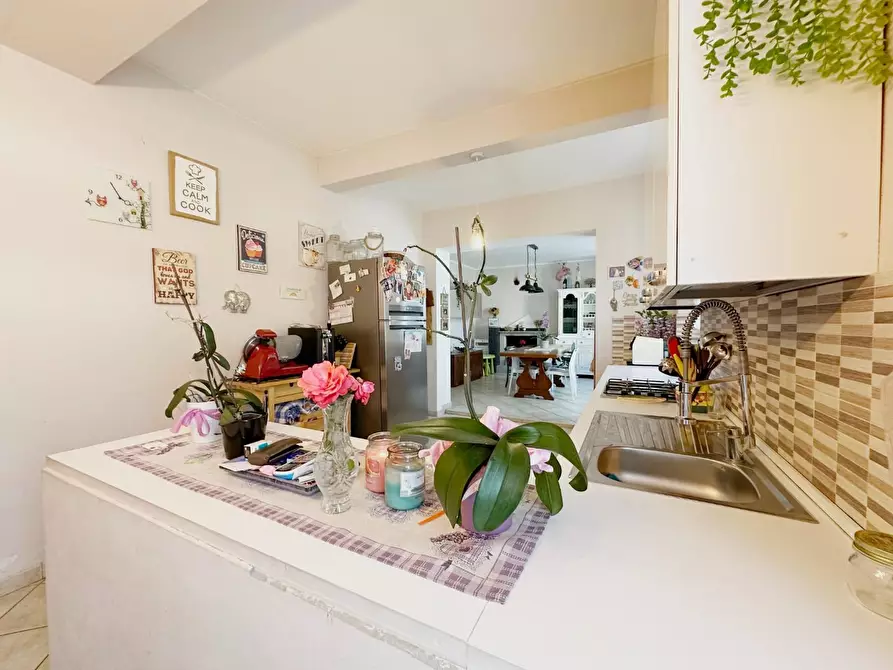 Immagine 14 di Rustico / casale in vendita  a Capannori