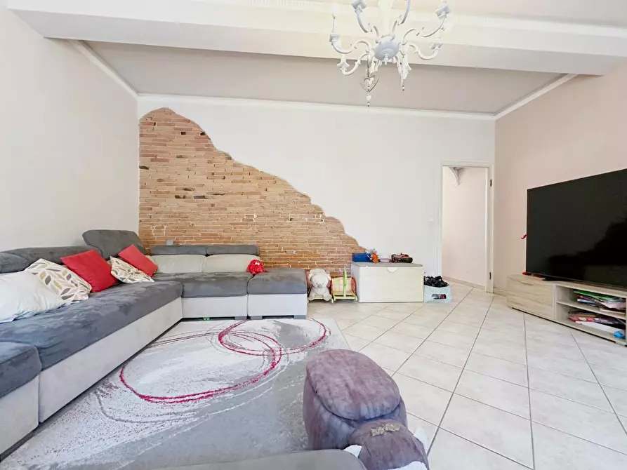 Immagine 5 di Rustico / casale in vendita  a Capannori