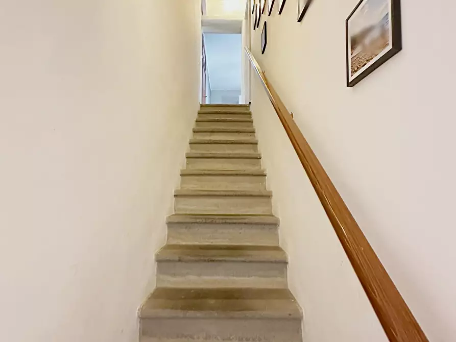 Immagine 15 di Rustico / casale in vendita  a Capannori