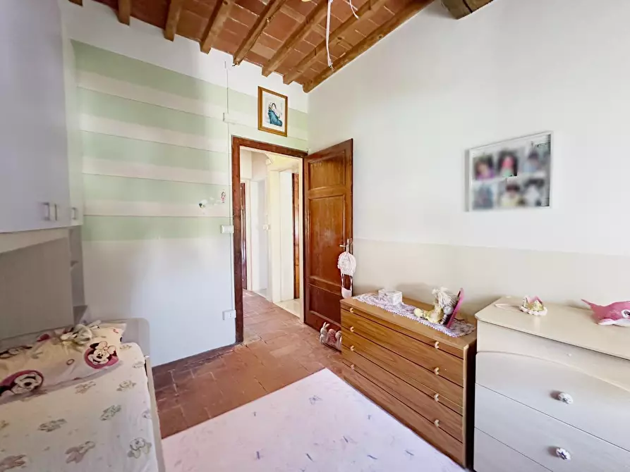Immagine 23 di Rustico / casale in vendita  a Capannori