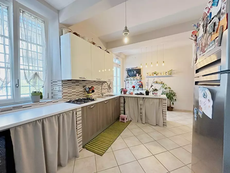 Immagine 12 di Rustico / casale in vendita  a Capannori