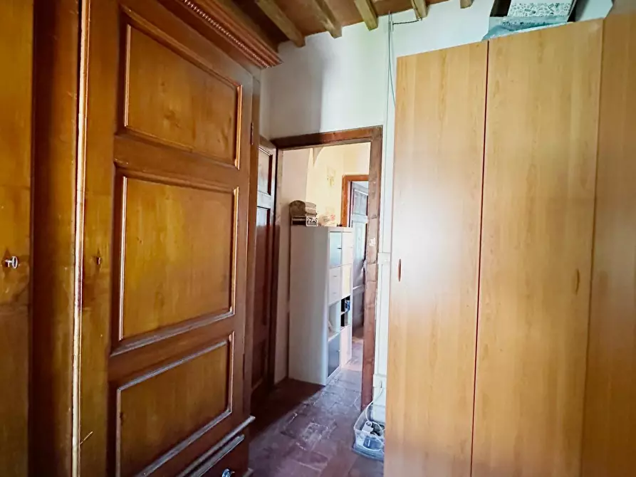 Immagine 34 di Rustico / casale in vendita  a Capannori