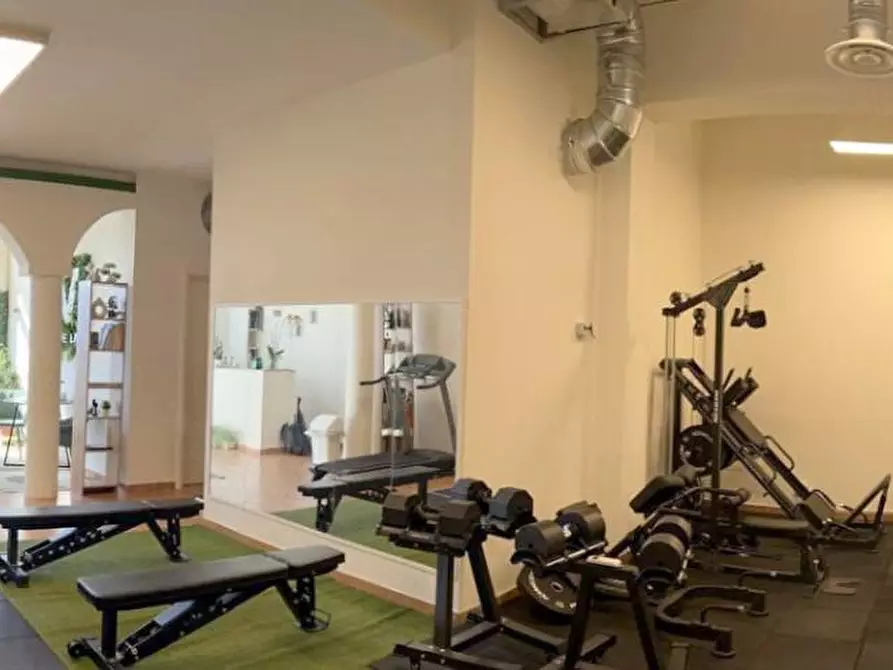 Immagine 1 di Locale commerciale in affitto  a Vicopisano