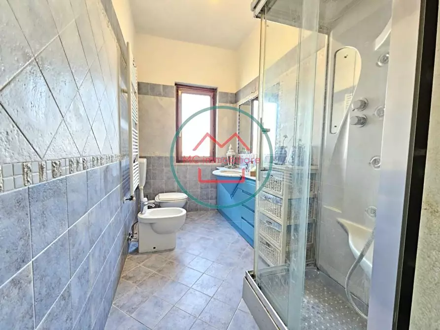 Immagine 18 di Appartamento in vendita  a Uzzano