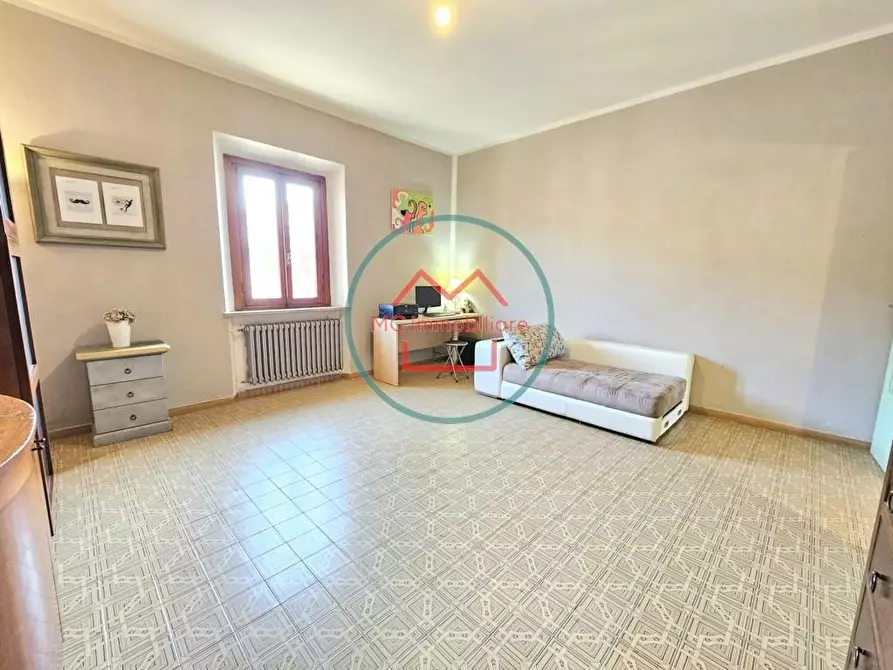 Immagine 11 di Appartamento in vendita  a Uzzano