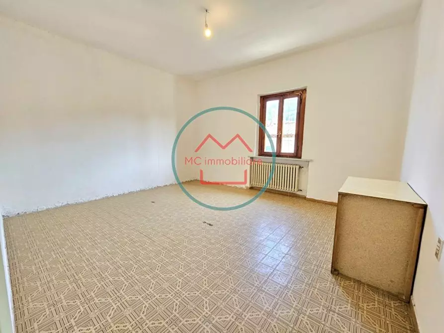 Immagine 20 di Appartamento in vendita  a Uzzano