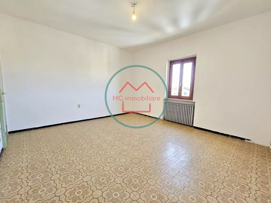 Immagine 16 di Appartamento in vendita  a Uzzano