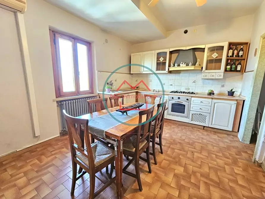 Immagine 6 di Appartamento in vendita  a Uzzano