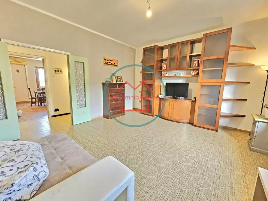 Immagine 13 di Appartamento in vendita  a Uzzano