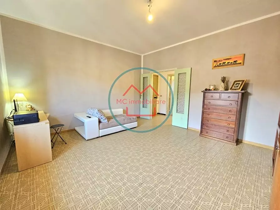 Immagine 12 di Appartamento in vendita  a Uzzano