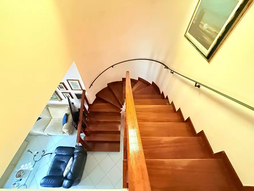 Immagine 26 di Casa bifamiliare in vendita  a Massa