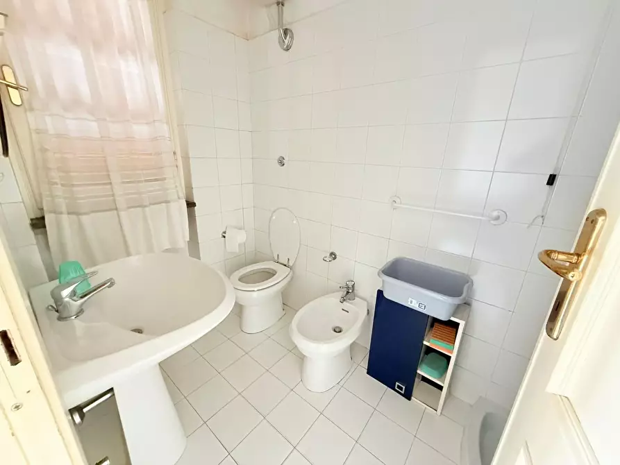 Immagine 13 di Casa bifamiliare in vendita  a Massa