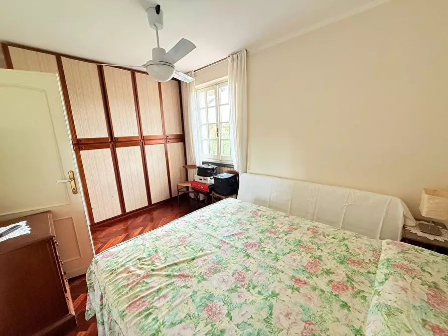 Immagine 23 di Casa bifamiliare in vendita  a Massa