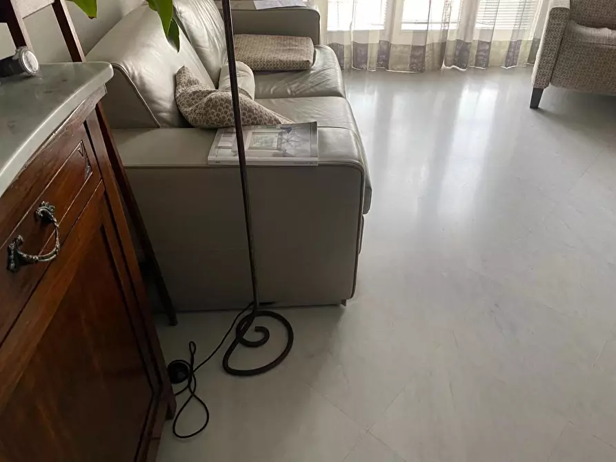 Immagine 5 di Appartamento in affitto  a Massa