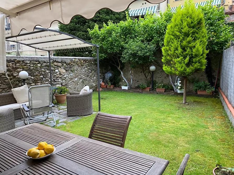 Immagine 1 di Appartamento in affitto  a Massa