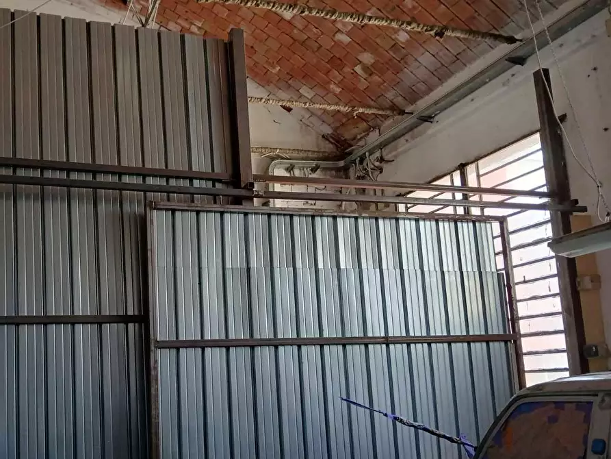 Immagine 3 di Locale commerciale in affitto  a Vicopisano