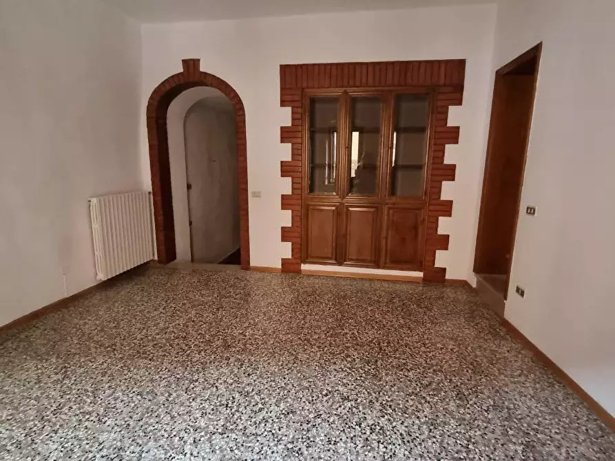 Immagine 2 di Appartamento in vendita  a Colle Di Val D'elsa