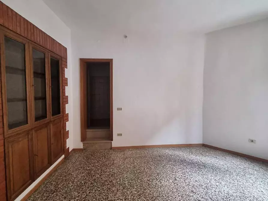 Immagine 20 di Appartamento in vendita  a Colle Di Val D'elsa