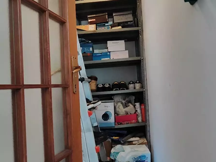 Immagine 13 di Appartamento in vendita  a Carrara