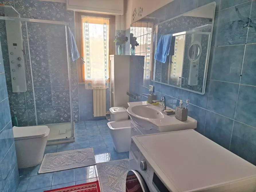 Immagine 6 di Appartamento in vendita  a Carrara