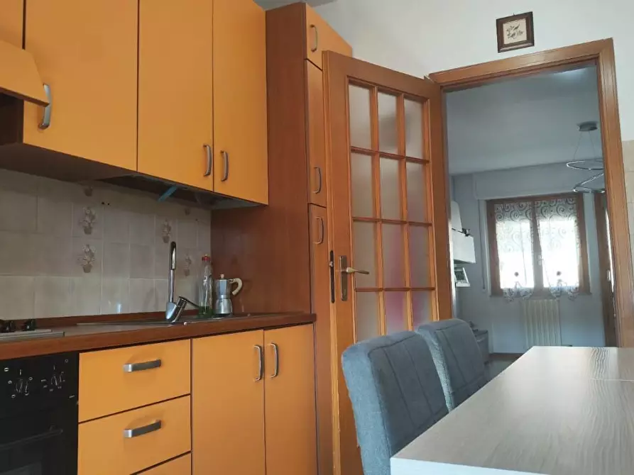 Immagine 19 di Appartamento in vendita  a Carrara