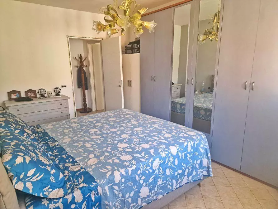 Immagine 7 di Appartamento in vendita  a Carrara