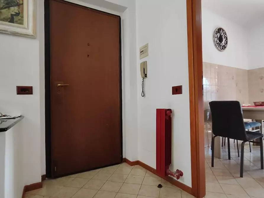 Immagine 4 di Appartamento in vendita  a Carrara