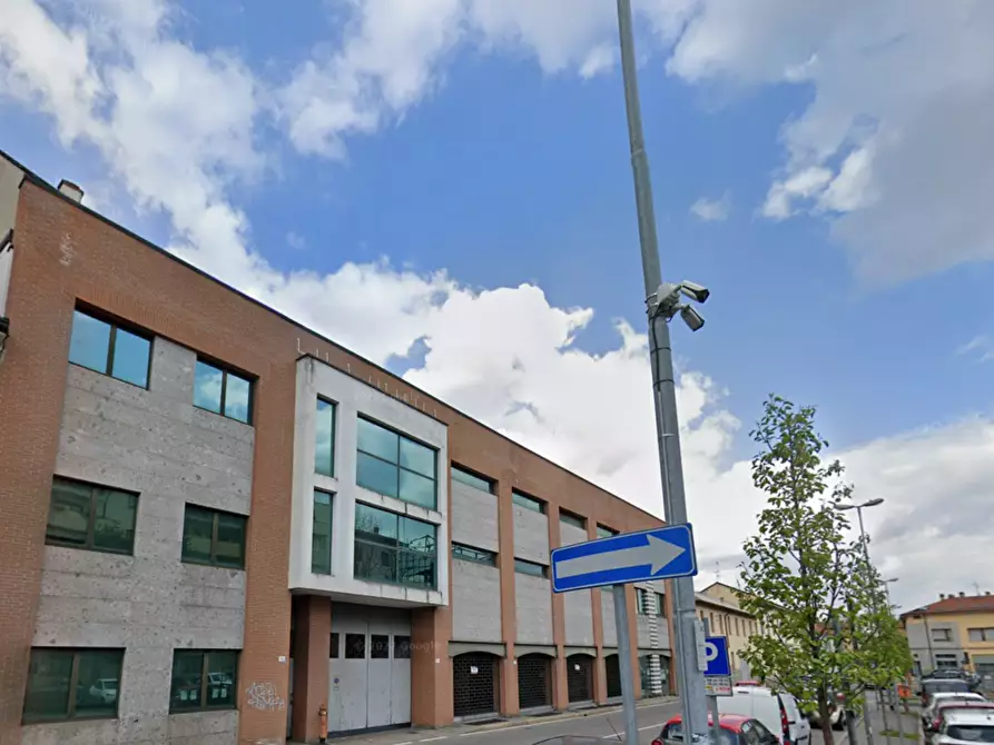 Immagine 2 di Palazzo in vendita  a Lissone