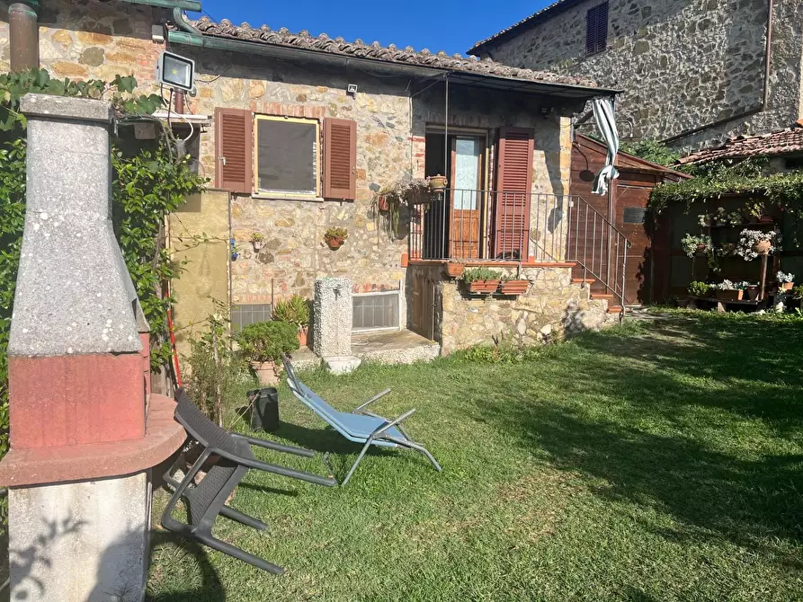 Immagine 1 di Casa indipendente in vendita  a Murlo